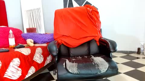Snapshot of kattysex74 chatting on February 18, 2025, 7:52 pm kattysex74 online show from February 18, 2025, 7:52 pm