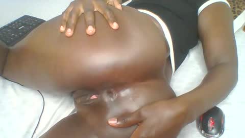 Snapshot of kattysexy2 chatting on October 20, 2025, 9:54 am kattyse online show from October 20, 2025, 9:54 am