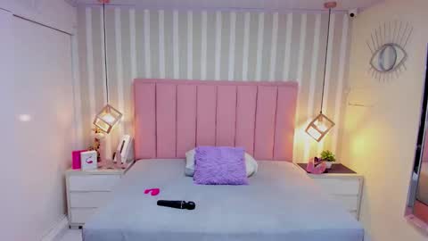 KATY  online show from January 9, 2026, 7:37 pm