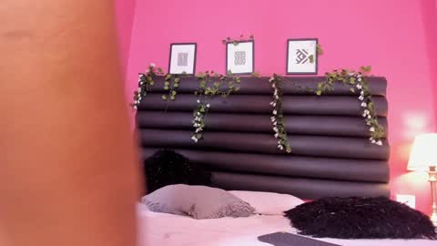 katy_contreras online show from December 31, 2024, 10:26 am