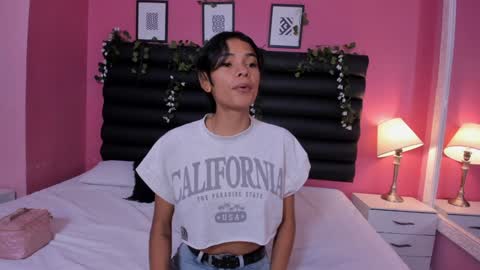 katy_contreras online show from January 2, 2025, 1:19 pm