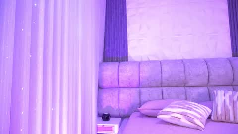 Katy online show from December 14, 2025, 11:59 am