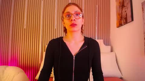 Katy Van online show from March 23, 2026, 8:46 pm