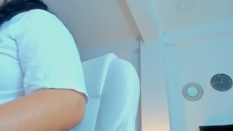 KATYAJHONSS online show from September 19, 2025, 12:02 am