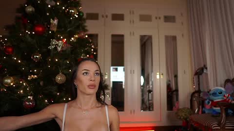 Snapshot of katyerave chatting on January 3, 2025, 5:10 pm Katyerave online show from January 3, 2025, 5:10 pm