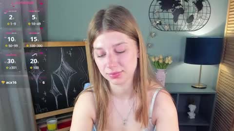 Snapshot of katymeaw chatting on April 29, 2026, 1:43 am katymeaw online show from April 29, 2026, 1:43 am