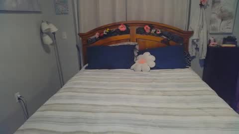 Katy online show from January 26, 2025, 2:24 am