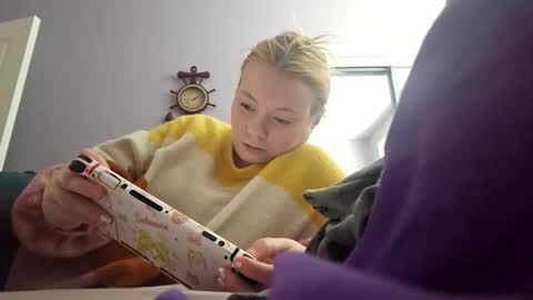 Snapshot of kawaiibelle chatting on February 27, 2026, 8:42 pm KawaiiBelle online show from February 27, 2026, 8:42 pm