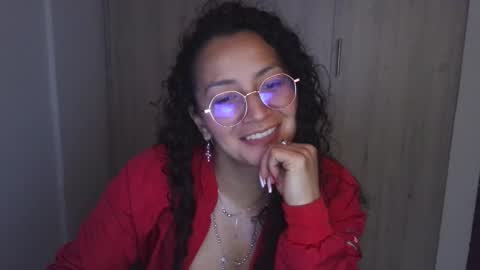  Khawit  online show from February 19, 2025, 7:27 pm