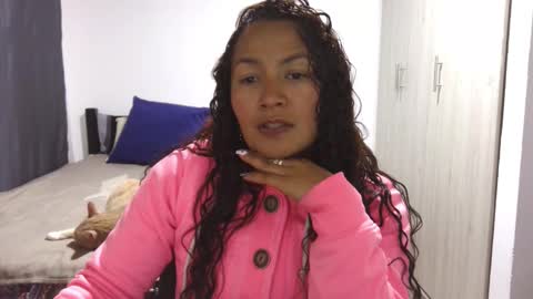  Khawit  online show from November 6, 2025, 3:40 am