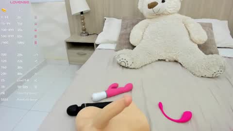   online show from February 14, 2025, 11:42 am