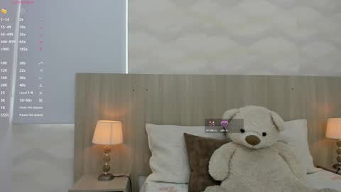   online show from October 11, 2025, 11:20 am