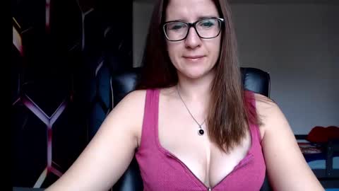 KayaLips online show from December 4, 2024, 8:12 am