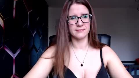 KayaLips online show from December 10, 2024, 8:19 am