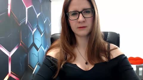 KayaLips online show from January 3, 2025, 9:15 pm