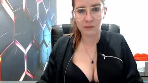 KayaLips online show from January 10, 2025, 4:41 pm