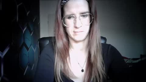 KayaLips online show from October 1, 2025, 4:02 pm