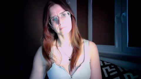 KayaLips online show from October 15, 2025, 3:34 pm