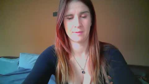 KayaLips online show from November 3, 2025, 8:26 am