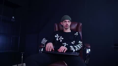 KaydenDrew online show from December 15, 2025, 5:12 am