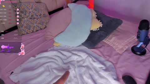 Kayla online show from January 30, 2025, 3:44 am