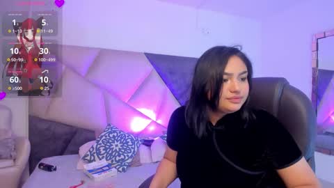 kaylahank online show from October 1, 2025, 11:49 am