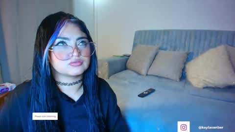Snapshot of kaylavanber_ chatting on January 16, 2026, 7:12 am KAYLA Damian online show from January 16, 2026, 7:12 am