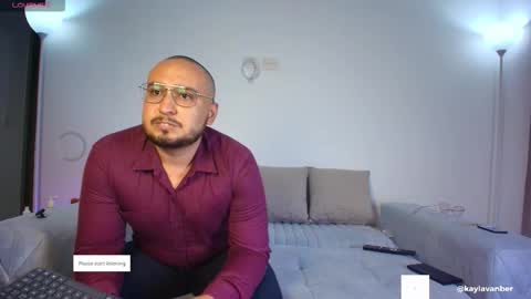 Snapshot of kaylavanber_ chatting on February 22, 2026, 1:42 pm KAYLA Damian online show from February 22, 2026, 1:42 pm