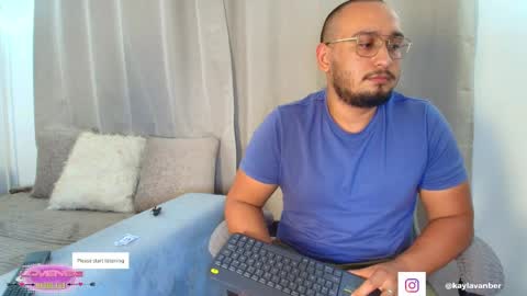 Snapshot of kaylavanber_ chatting on April 4, 2026, 5:38 am KAYLA Damian online show from April 4, 2026, 5:38 am