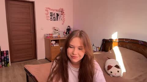Nyelle online show from May 16, 2026, 2:27 pm