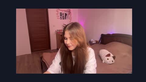Nyelle online show from May 31, 2026, 3:52 pm