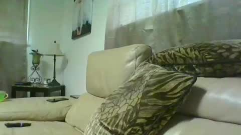 kaylee kakes online show from September 21, 2025, 6:20 pm