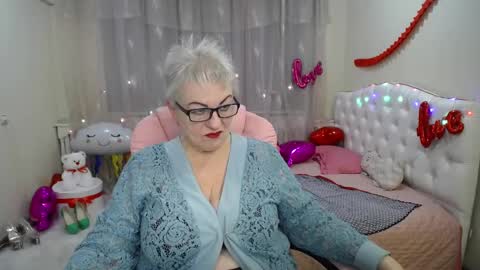 kaylesmoll online show from March 2, 2025, 1:26 am