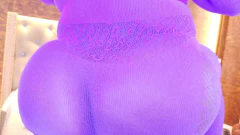 Snapshot of kaylie_mitchel chatting on May 22, 2026, 11:10 pm KAYLIE online show from May 22, 2026, 11:10 pm