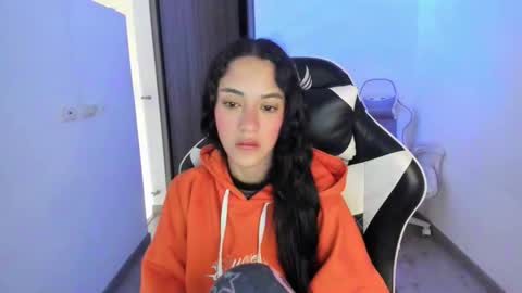 kaylie online show from December 1, 2025, 11:04 am