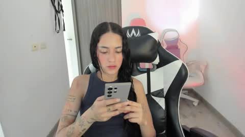 kaylie online show from December 17, 2025, 6:25 pm