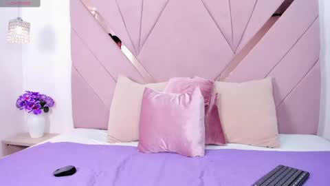 Kaylin Jann online show from September 15, 2025, 6:19 pm