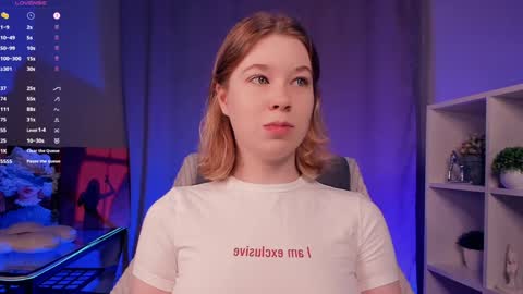 Hi Im Arina 3 online show from October 25, 2025, 11:29 am