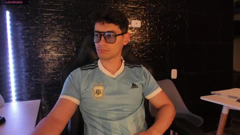 Kayn online show from April 7, 2026, 7:58 pm