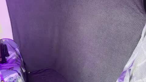 katie online show from November 16, 2025, 9:31 pm