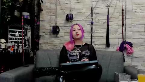 Miss Kazia online show from May 25, 2026, 1:33 am