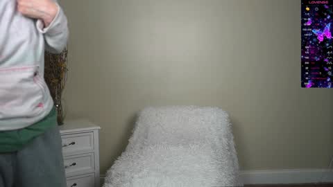 EliandKylie online show from December 23, 2024, 3:40 am