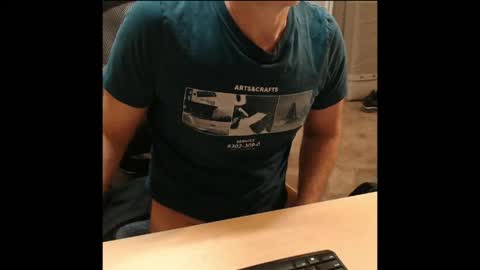 kcirt17225058 online show from April 21, 2026, 1:42 am