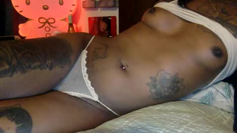 KCupCakes online show from June 3, 2026, 2:14 am
