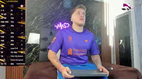 Keane online show from October 25, 2025, 12:23 pm