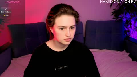 Seb Polly Roxy Jonny online show from May 8, 2026, 9:14 am
