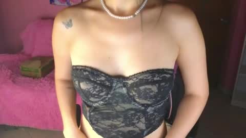 keeiity_moon online show from April 17, 2026, 1:58 pm