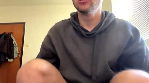 keepmysecretbb online show from November 5, 2025, 11:43 am