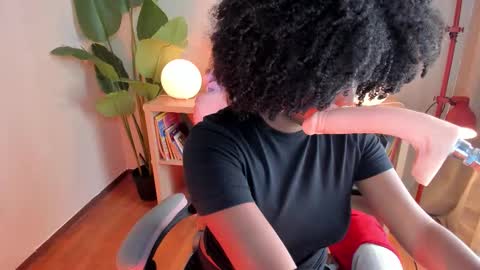 Snapshot of kehlannis_ chatting on February 11, 2026, 8:03 pm Kehlannis online show from February 11, 2026, 8:03 pm