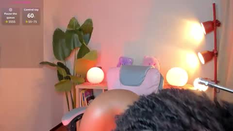 Snapshot of kehlannis_ chatting on February 17, 2026, 8:26 pm Kehlannis online show from February 17, 2026, 8:26 pm